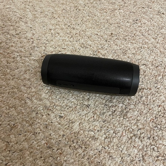 Core wireless light up Bluetooth speaker - Picture 3 of 5